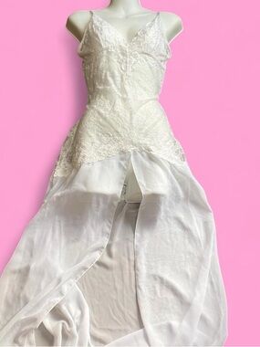 Dreamgirl Ivory Lace Bodice High-Slit Bridal Gown